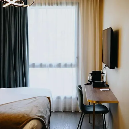 Keystone & 4* リヨン