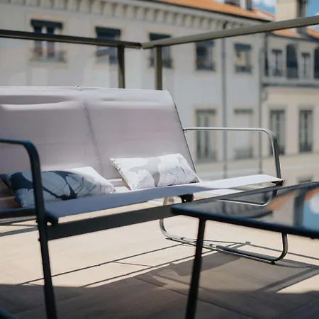 Keystone & リヨン